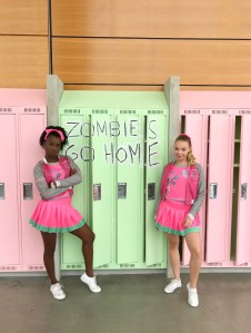 MV5BNDExMjI0YTAtZDg5Yy00MTAxLWJmMTctNjA3ZWZkNzI5YzY1XkEyXkFqcGdeQXVyMTA2OTMxODk@._V1_