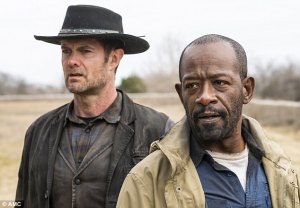 4C7D223A00000578-5752059-image-m-14_1526885079183